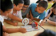 点燃科技梦想从孩子开始 华理学生暑期赴云南开展科普支教