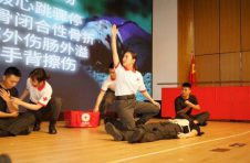 世界急救日| 上海市红十字会向交通行业赠送大量急救箱急救包 启动急救培训
