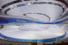 北京冬奥会倒计时100天：科技创新点亮冰雪盛事