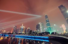 百雀羚科研新篇：让世界看见中国美